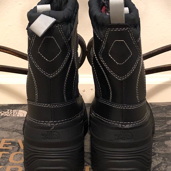 North Face snow boots - Picture 2 of 4